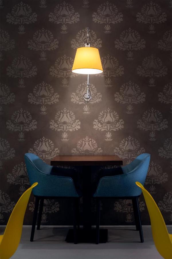 Moods Boutique Hotel Praga Esterno foto