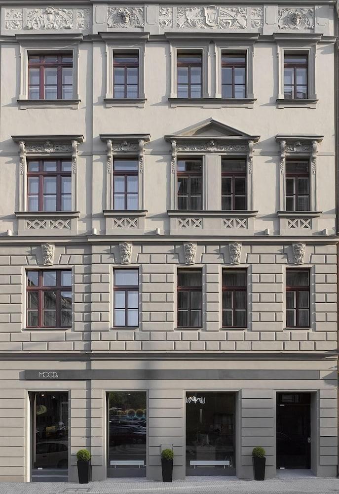 Moods Boutique Hotel Praga Esterno foto
