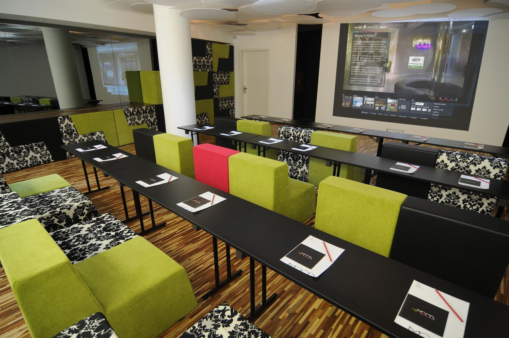 Moods Boutique Hotel Praga Esterno foto