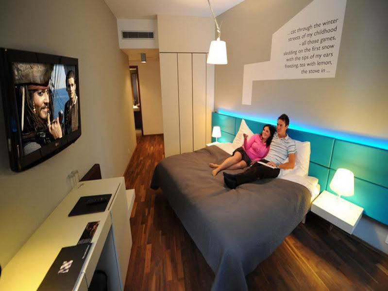 Moods Boutique Hotel Praga Esterno foto